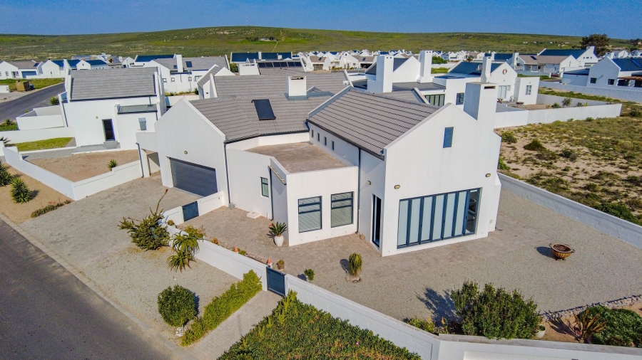 3 Bedroom Property for Sale in Britannia Beach Estate Western Cape